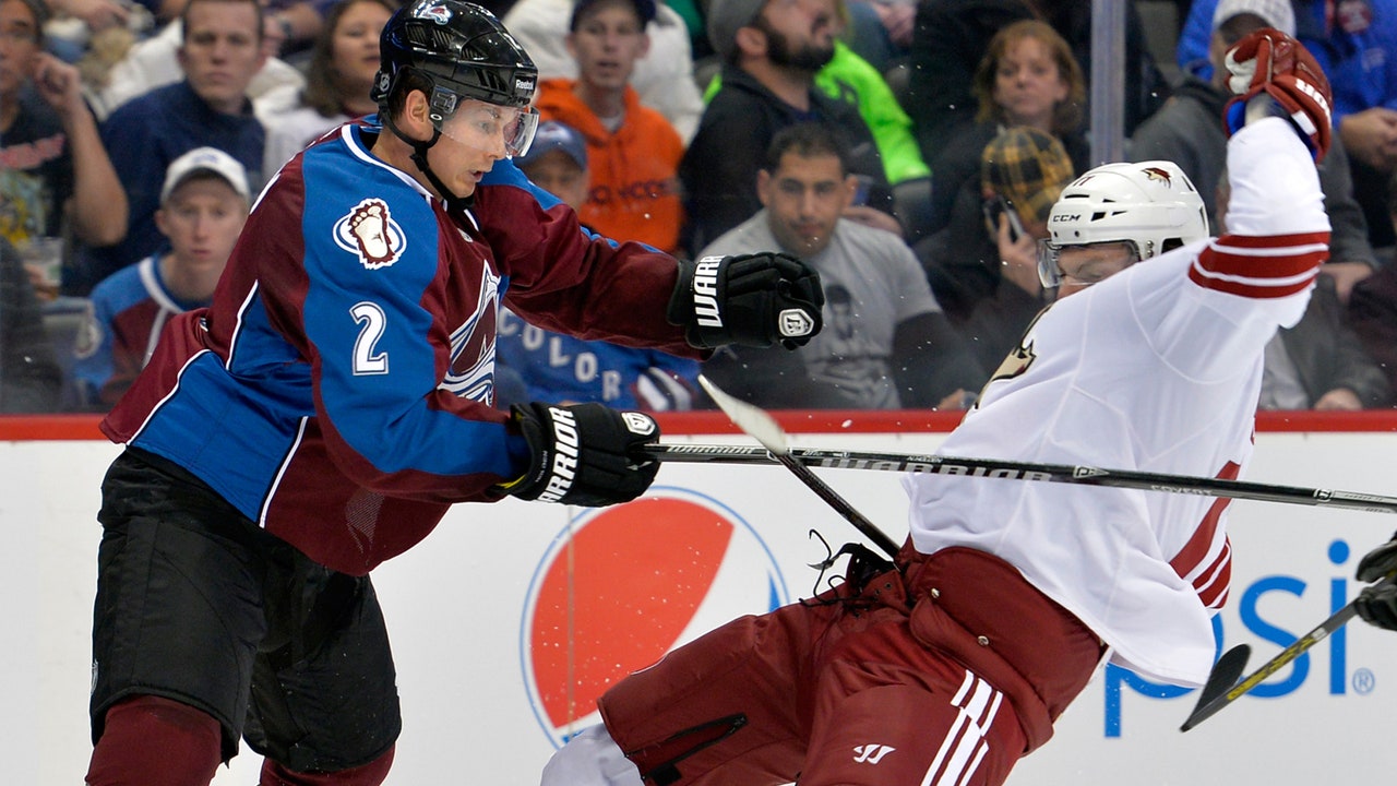 Coyotes dealt third straight loss by Avalanche
